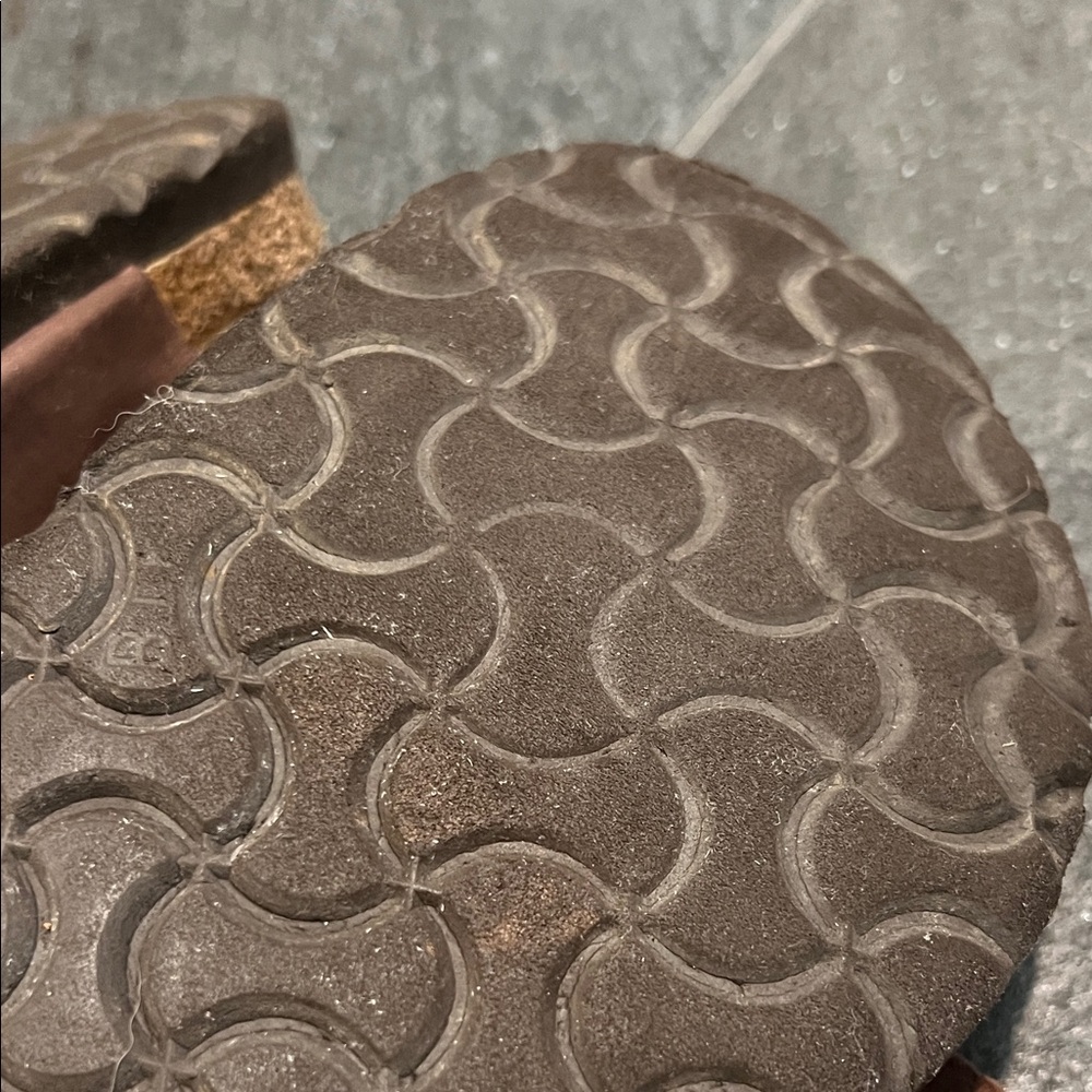 Birkenstock Arizona Oiled Leather Brown Sandals - Picture 10 of 13